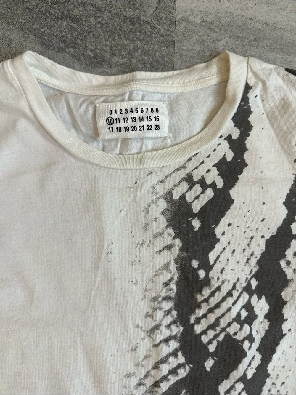 Maison Martin Margiela 2011 t-shirt Size 10 - Picture 2 of 6
